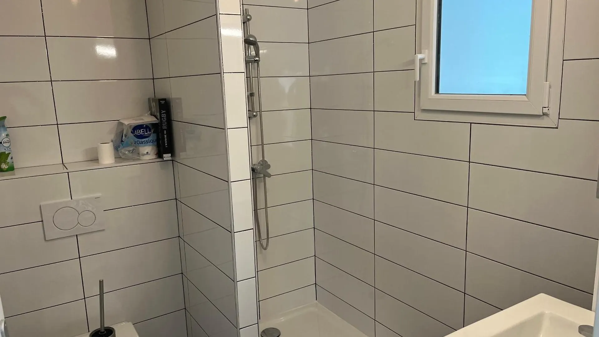 Maison Avec Piscine Interieure Privee, Buses De Spa, Jardin Clos Et Parking Aouste-sur-Sye